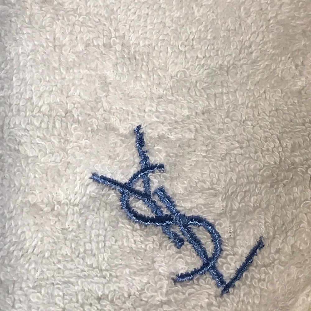 Low Start‼️NWT YSL Hand Towel 💙